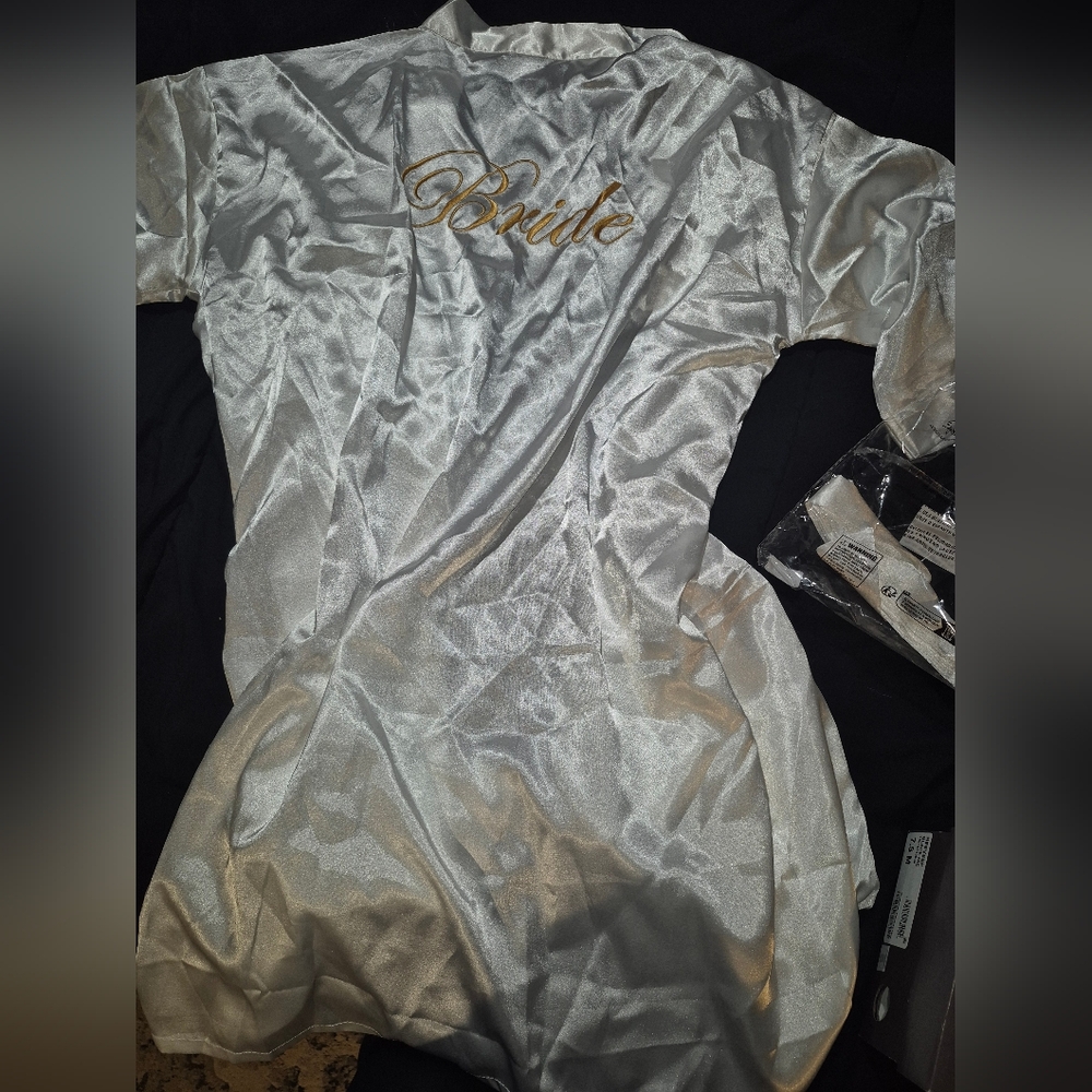 BRIDE White Robe with Gold Script - Picture 2 of 4